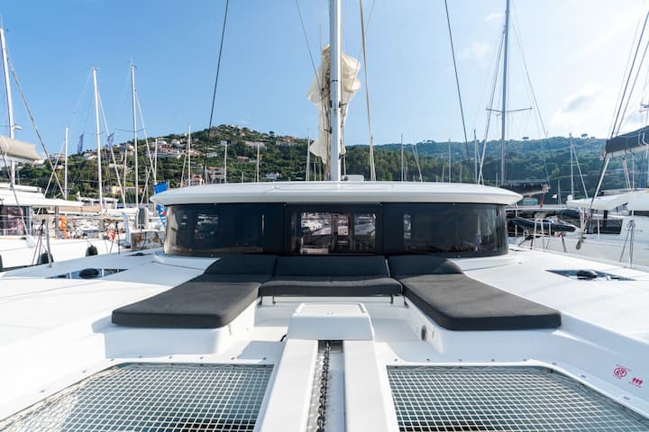 Capo d'Orlando 13.99 m Per noleggio Catamarano - #17498 - 11