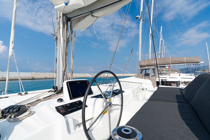 Capo d'Orlando 13.99 m Per noleggio Catamarano - #17498 - 12