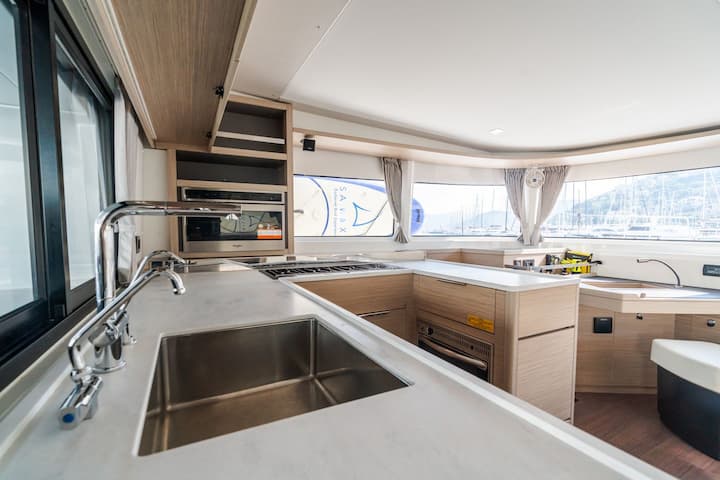  Catamaran Lagoon  46  (2023) voor Charter - Capo d'Orlando | #17503 - 8