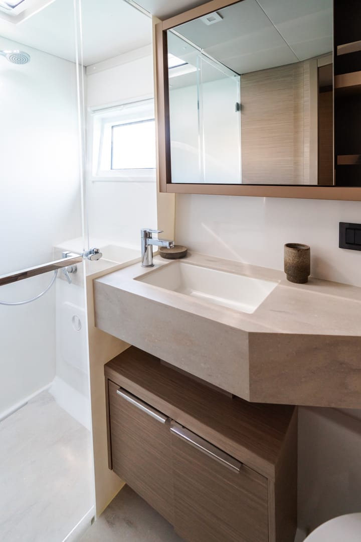  Catamaran Lagoon  46  (2023) voor Charter - Capo d'Orlando | #17503 - 17