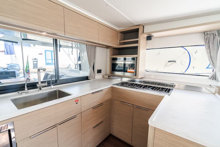  Catamaran Lagoon  46  (2023) voor Charter - Capo d'Orlando | #17503 - 30