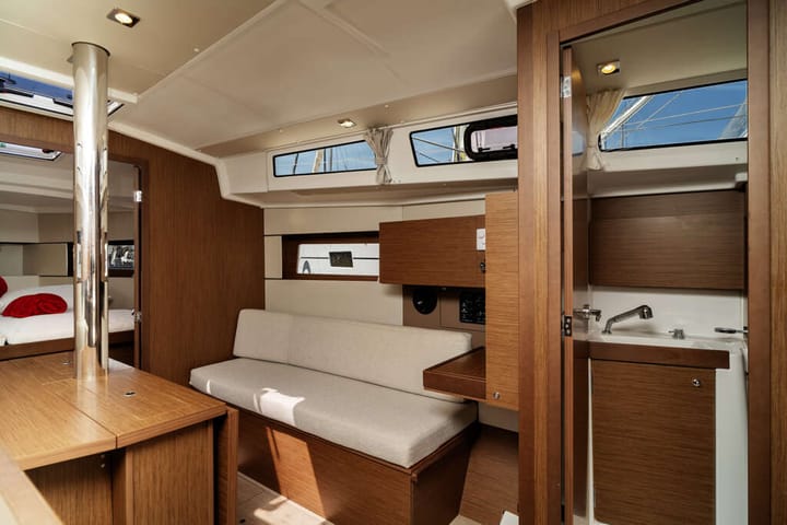  Velero Beneteau Oceanis 38 (2021) para Charter - Portisco | #17584 - 3