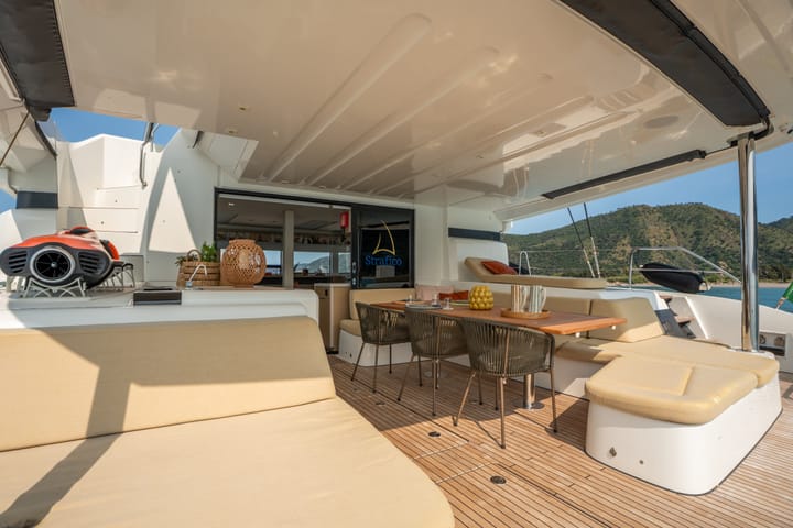 Capo d'Orlando 16.9 m Per noleggio Catamarano - #17630 - 18