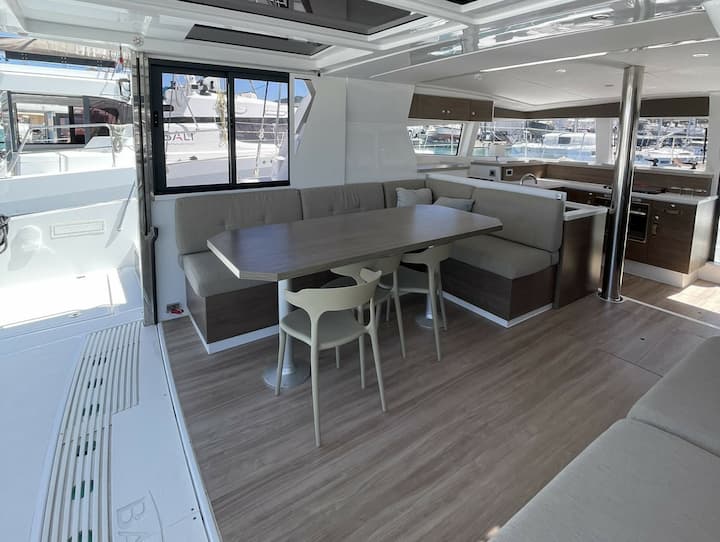  Catamarano Bali 4.2 (2023) per Noleggio, overcloccabile Capo d'Orlando | #17659 - 11