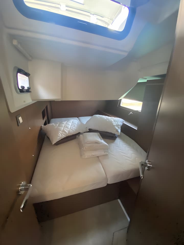 Voilier Beneteau Oceanis 46.1 (2022) pour Charter - Volos | #17660 - 11