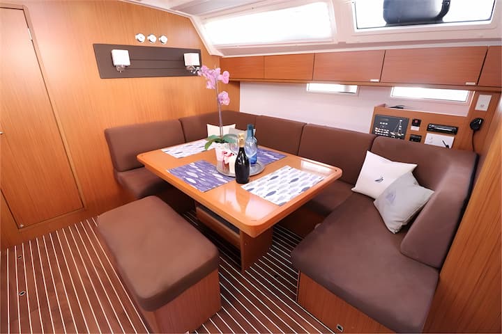  Barca a vela Bavaria 46 Cruiser (2019) per Noleggio, overcloccabile Castellammare di Stabia | #17686 - 12