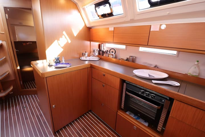  Barca a vela Bavaria 46 Cruiser (2019) per Noleggio, overcloccabile Castellammare di Stabia | #17686 - 13