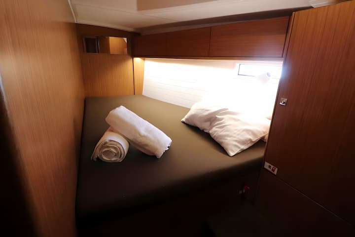  Barca a vela Bavaria 46 Cruiser (2019) per Noleggio, overcloccabile Castellammare di Stabia | #17686 - 17