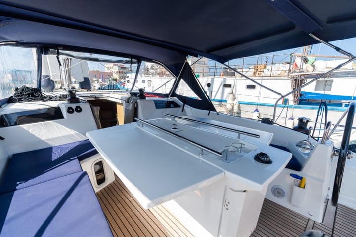 Olbia 12.43 m Per noleggio Barca a vela - #17740 - 12