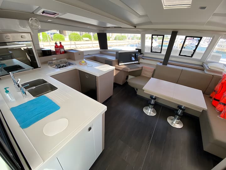 Sukošan 12.58 m Para Charter Catamarán - #17742 - 13