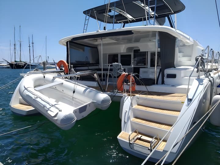 Catamaran Lagoon 450F (2020) for Charter - Athens | #17796 - 1