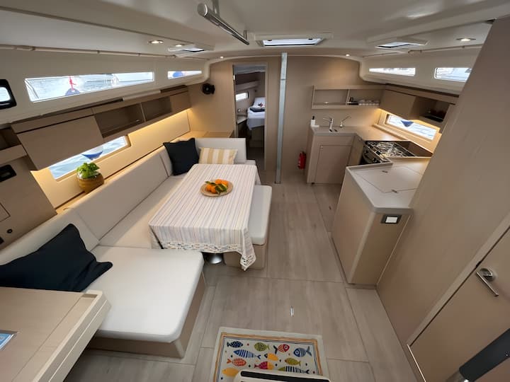 Voilier Beneteau Oceanis 40.1 (2023) pour Charter - Split | #17807 - 9