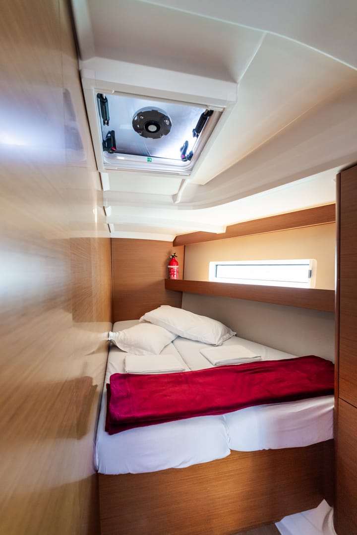 Sailboat Jeanneau Sun Odyssey 440 (2020) for Charter - Furnari | #17818 - 6