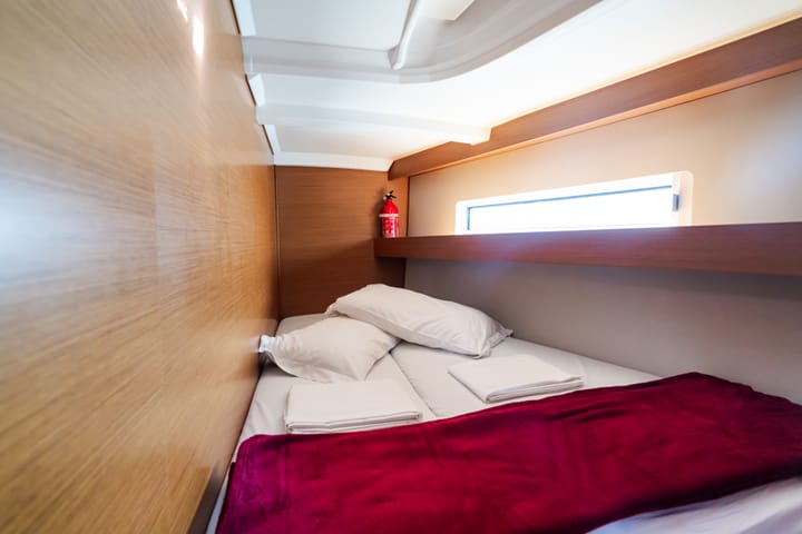 Sailboat Jeanneau Sun Odyssey 440 (2020) for Charter - Furnari | #17818 - 18