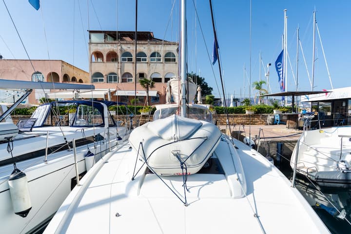 Sailboat Jeanneau Sun Odyssey 440 (2020) for Charter - Furnari | #17818 - 4