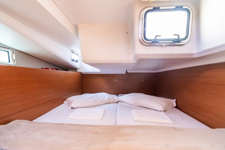 Sailboat Jeanneau Sun Odyssey 440 (2020) for Charter - Furnari | #17818 - 19