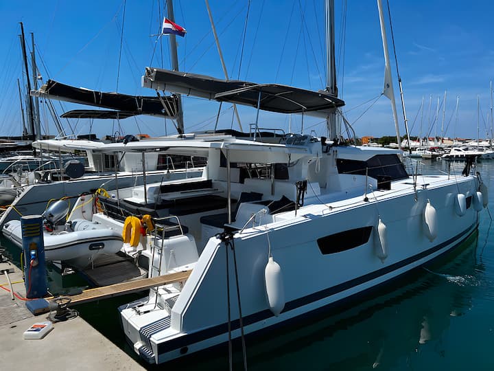 Catamaran Fountaine Pajot Astrea 42 (2022) pour Charter - Sukošan | #17820 - 3