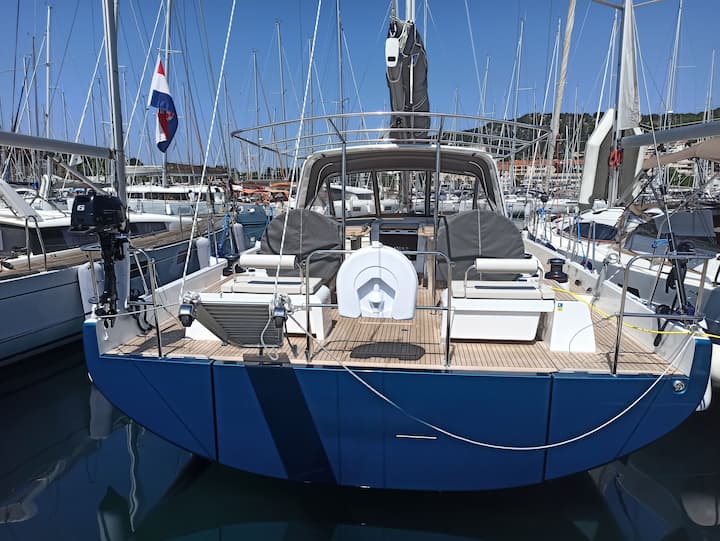 Voilier Beneteau Oceanis 54 (2022) pour Charter - Seget Donji | #17858 - 4