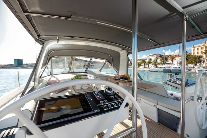 Voilier Beneteau Oceanis 54 (2022) pour Charter - Seget Donji | #17858 - 9