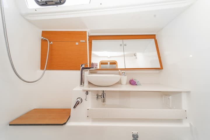 Voilier Dufour 430 (2022) pour Charter - Volos | #17904 - 19