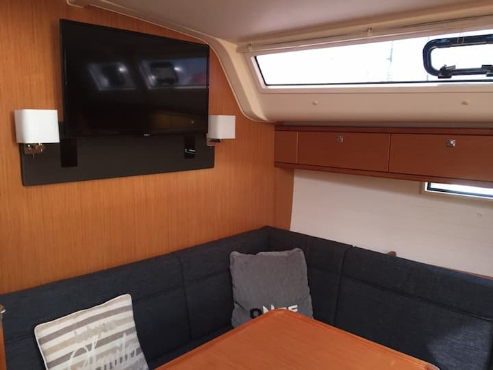 Skiathos 15.6 m Voor Charter Zeilboot - #18009 - 6