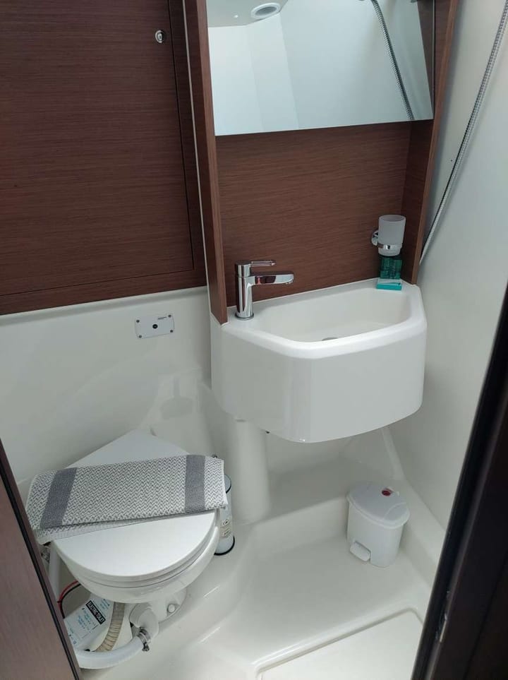  Barca a vela Beneteau Oceanis 51.1 (2023) per Noleggio, overcloccabile Gouvia | #18017 - 35