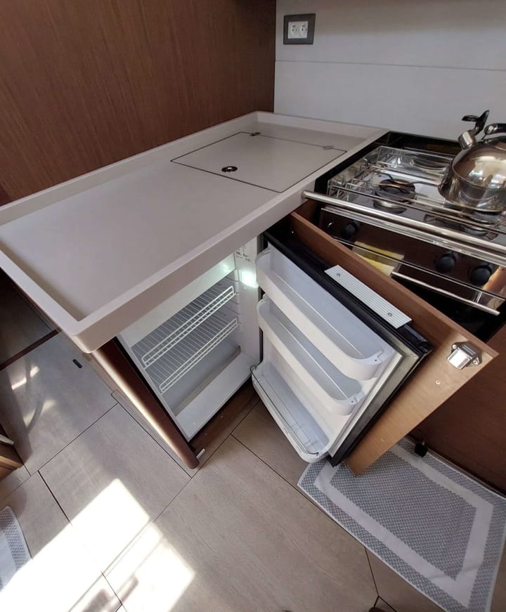  Barca a vela Beneteau Oceanis 51.1 (2023) per Noleggio, overcloccabile Gouvia | #18017 - 20