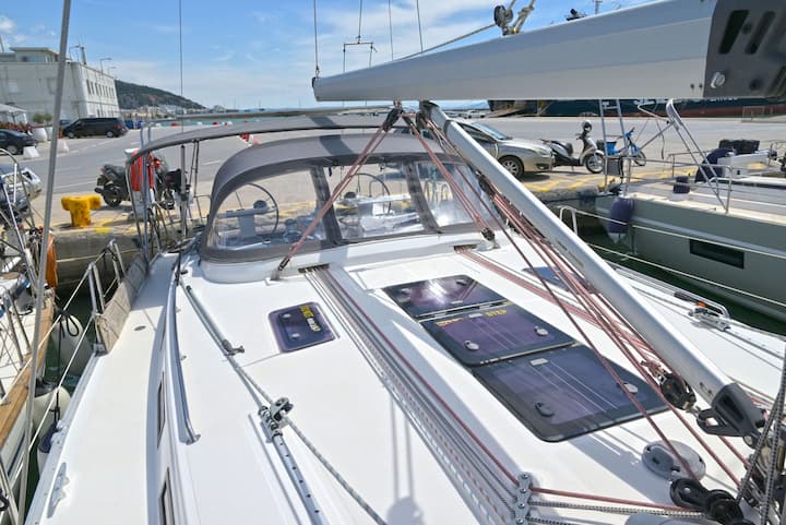 Sailboat Bavaria  45 Cruiser (2011) for Charter - Volos | #18069 - 16