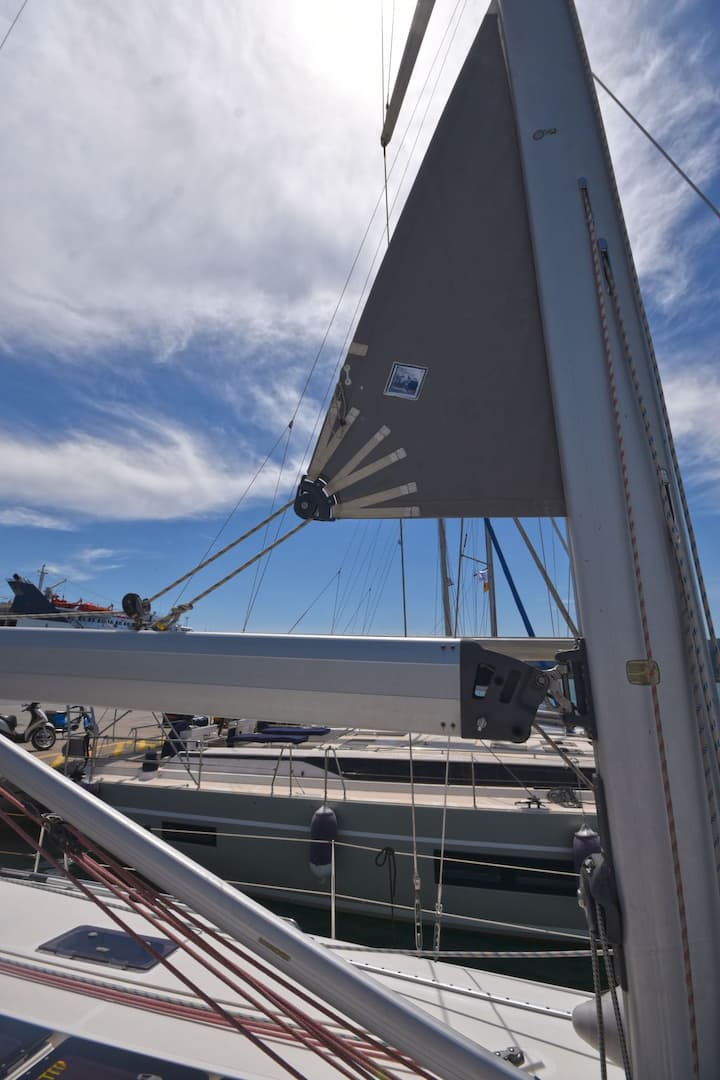 Sailboat Bavaria  45 Cruiser (2011) for Charter - Volos | #18069 - 18