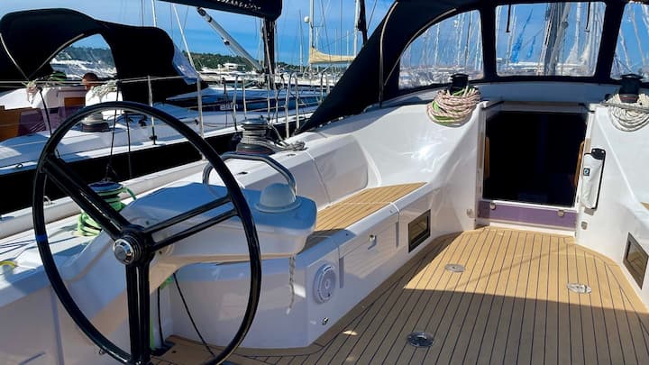  Velero Elan E6 Performance (2023) para Charter - Pirovac | #18169 - 22