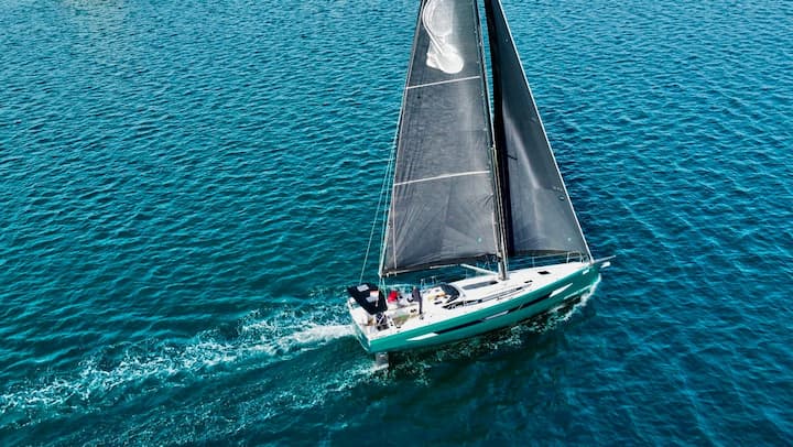  Velero Elan E6 Performance (2023) para Charter - Pirovac | #18169 - 19