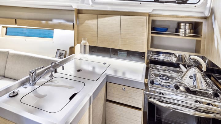  Zeilboot Beneteau Oceanis 34.1 (2023) voor Charter - Lefkada | #18359 - 3