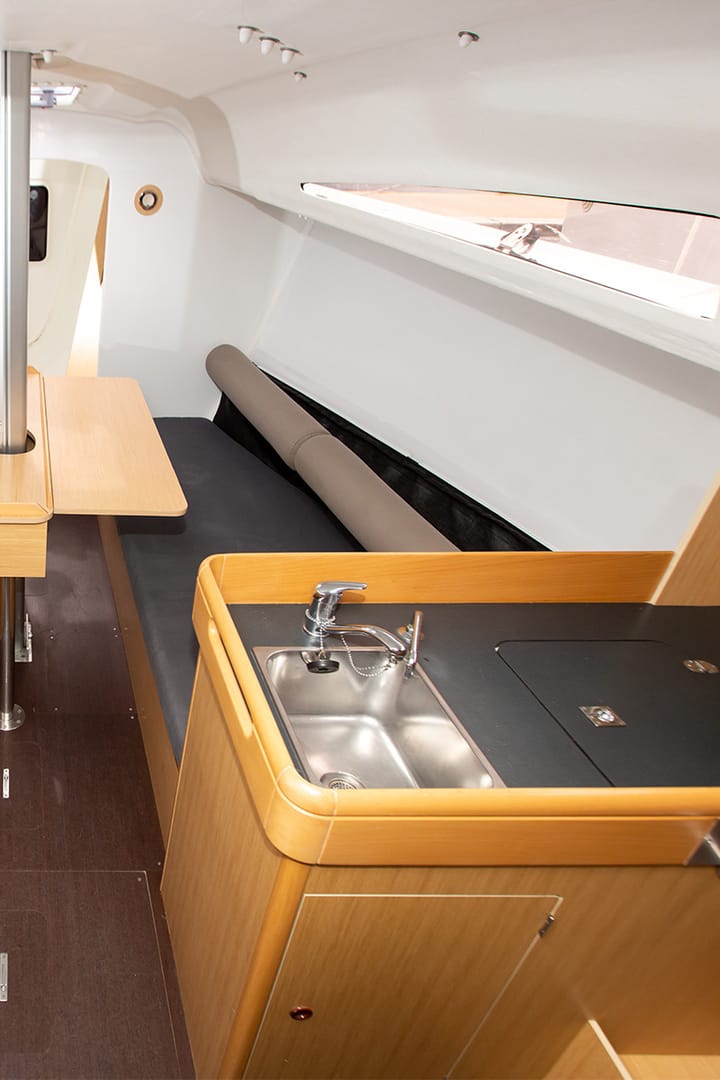 Maßgeschneidert Segelboot (2013) für Charter - La Trinité sur Mer | #18634 - 4