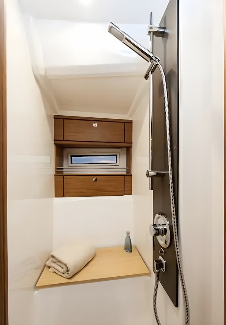  Barca a vela Bavaria  Cruiser 56 (2016) per Noleggio, overcloccabile Rhodes | #18635 - 23