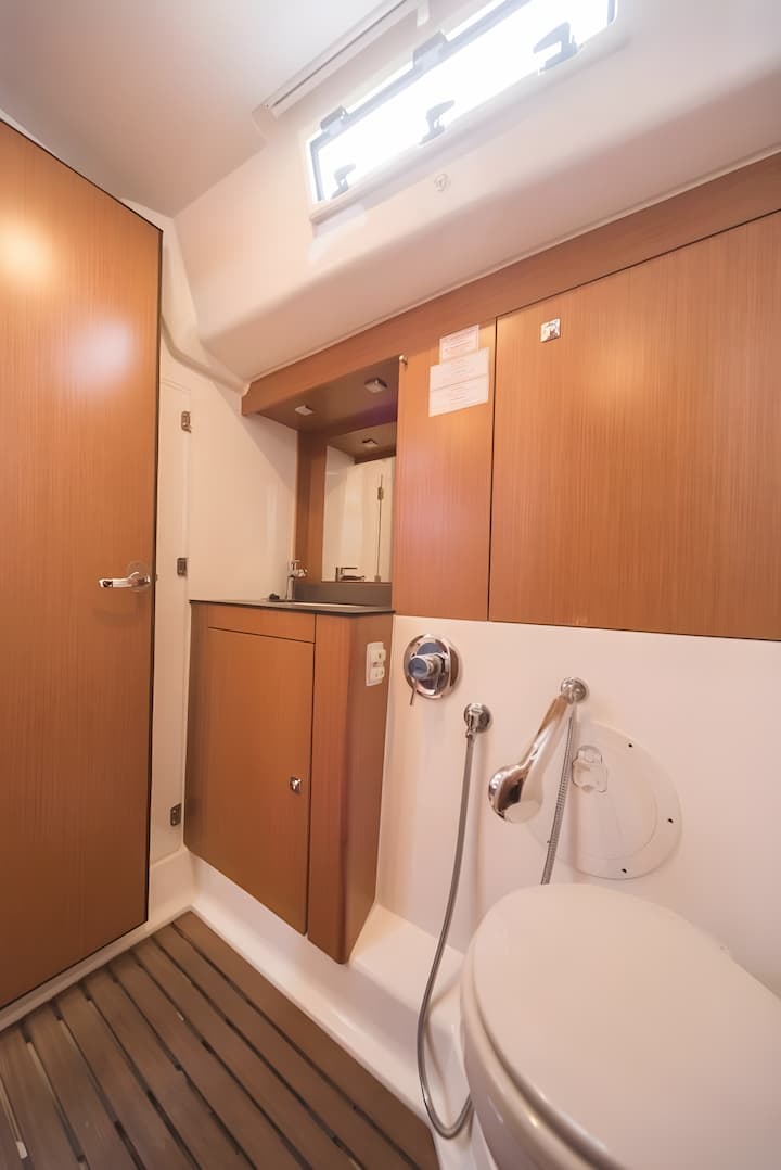  Barca a vela Bavaria  Cruiser 56 (2016) per Noleggio, overcloccabile Rhodes | #18635 - 22