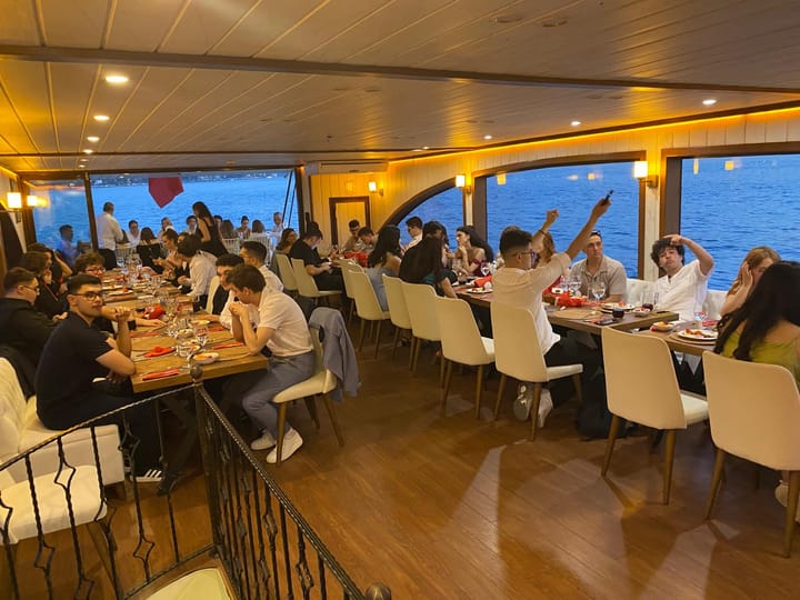 Fait sur mesure Yacht à moteur (2020) for Charter - Bebek | #18699 - 17