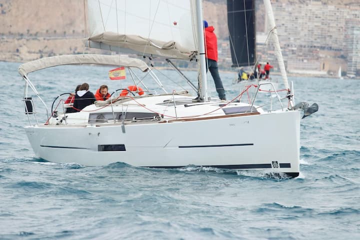 Dufour 360 Kiralık Yelkenli (2021) - Valencia | #18744 - 5