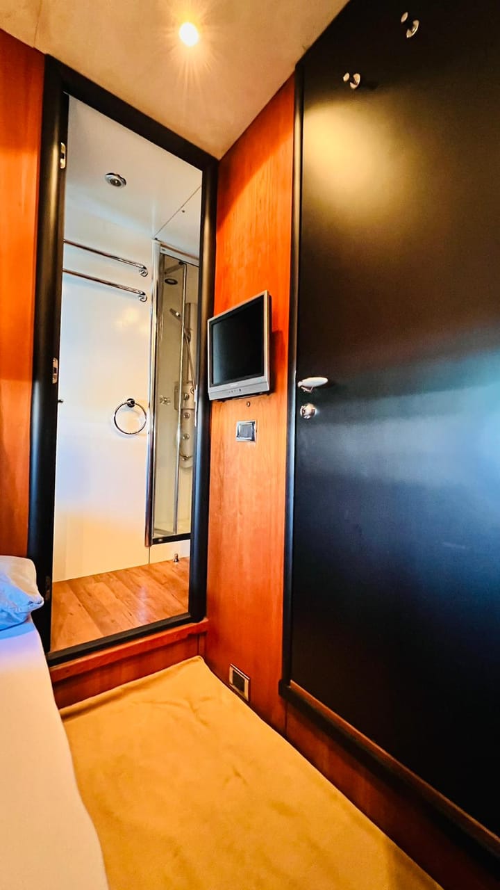 Motor Yacht Sunseeker Predator 82 (2023) for Charter - Bodrum | #18956 - 34