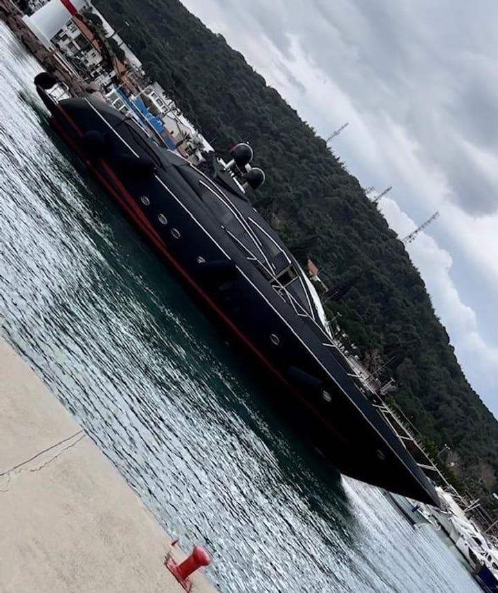 Motor Yacht Sunseeker Predator 82 (2023) for Charter - Bodrum | #18956 - 8