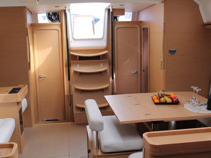  Velero Dufour  560 Grand Large (2017) para Charter - Furnari | #19148 - 2