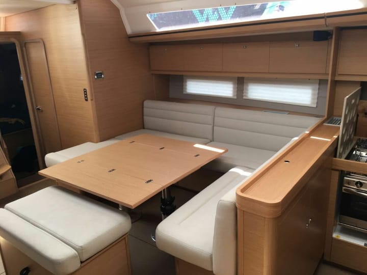  Velero Dufour  560 Grand Large (2017) para Charter - Furnari | #19148 - 11