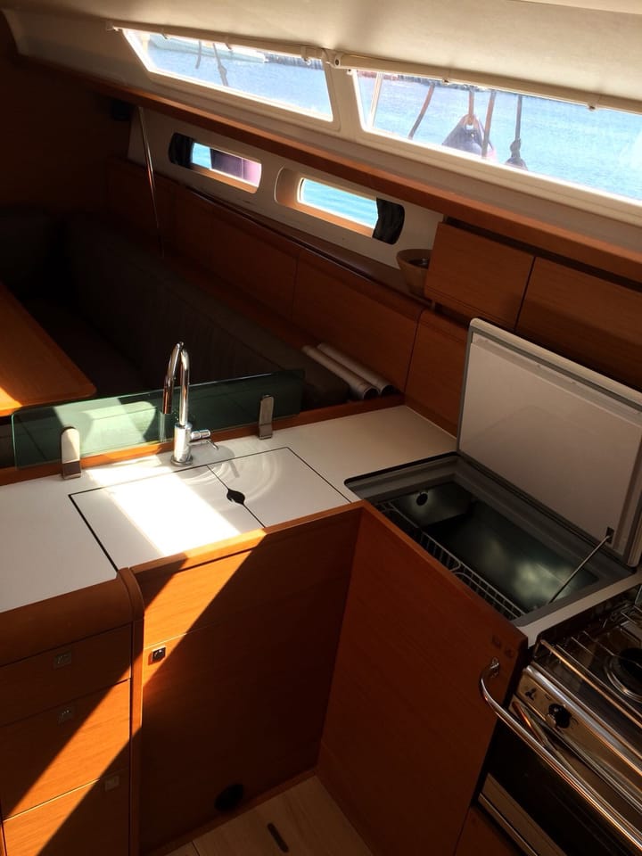  Velero Jeanneau Sun Odyssey 449 (2017) para Charter - Piombino | #1918 - 5