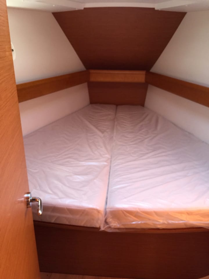  Velero Jeanneau Sun Odyssey 449 (2017) para Charter - Piombino | #1918 - 15