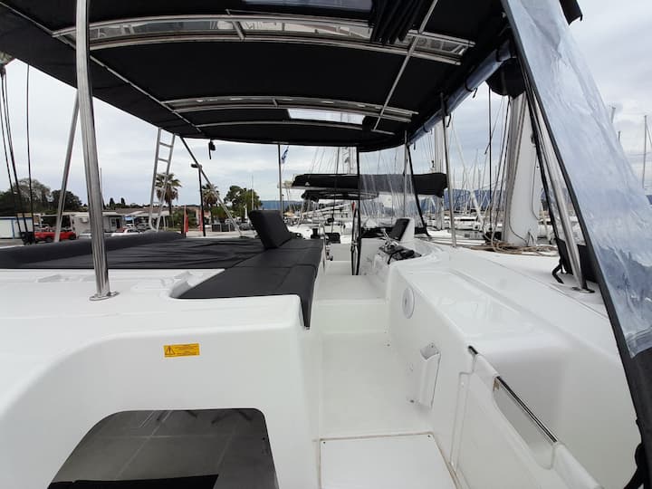  Catamarano Lagoon  46  (2024) per Noleggio, overcloccabile Gouvia | #19196 - 19