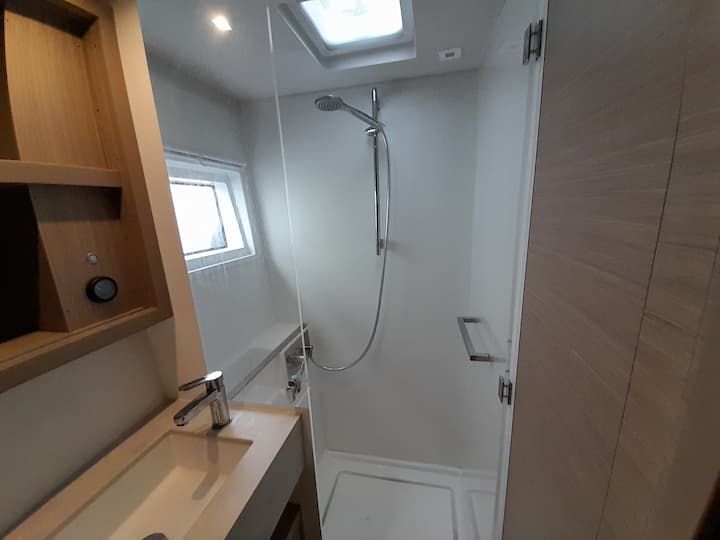  Catamarano Lagoon  46  (2024) per Noleggio, overcloccabile Gouvia | #19196 - 40