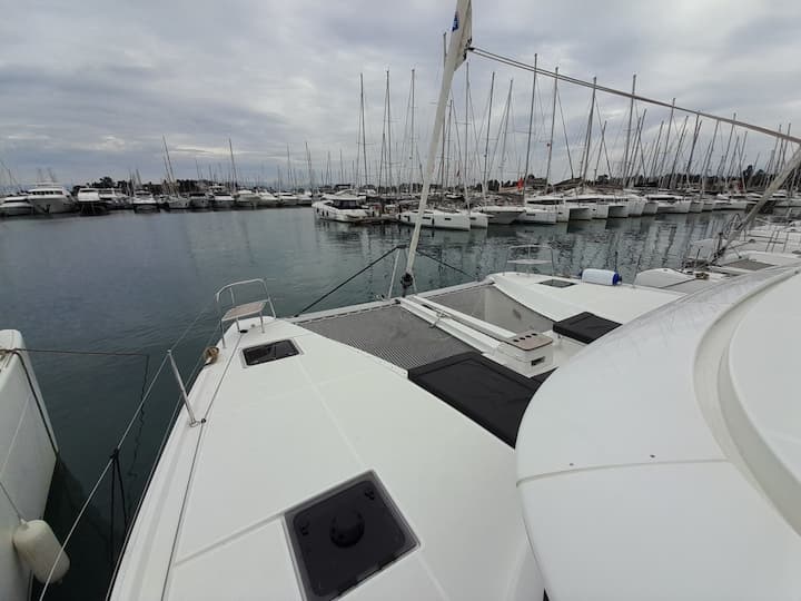  Catamarano Lagoon  46  (2024) per Noleggio, overcloccabile Gouvia | #19196 - 9