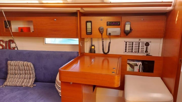  Velero Dufour  335 Grand Large (2012) para Charter - Bormes-les-Mimosas | #19241 - 6