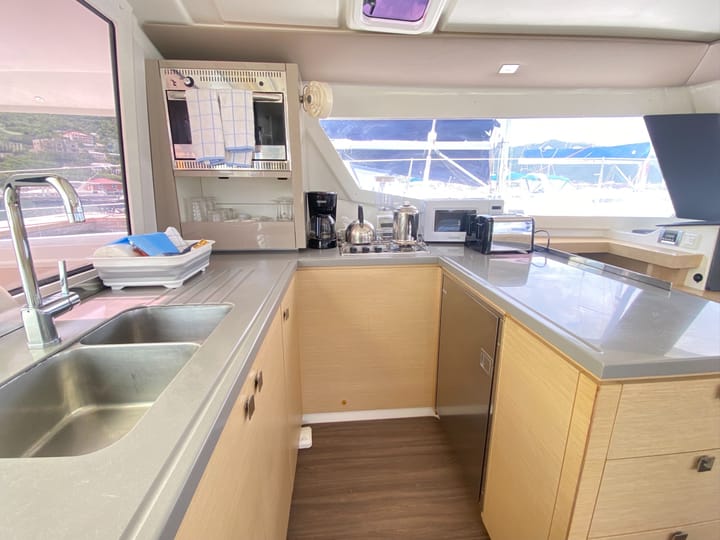 Catamaran Fountaine Pajot Helia 44 Evolution (2017) for Charter - Road Town | #19453 - 10