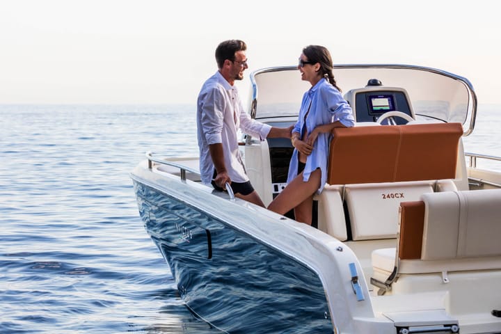 Motorboat Invictus 240CX (2019) for Charter - Makarska | #19509 - 5