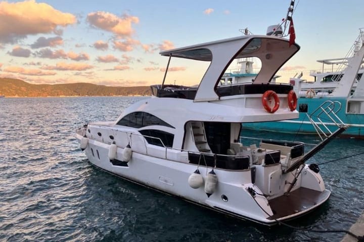 Hecho a medida  Yate a motor (1998) para Charter - Bebek | # 19592 - 5
